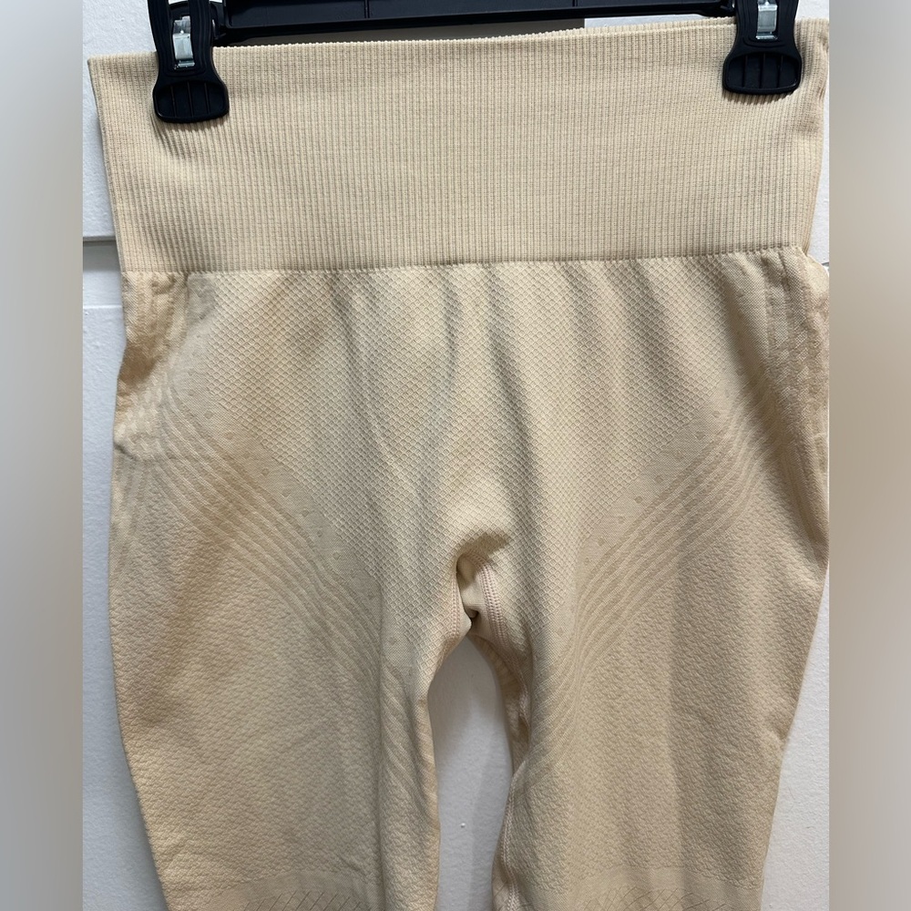 Doletics 3D Leggings - Picture 3 of 11